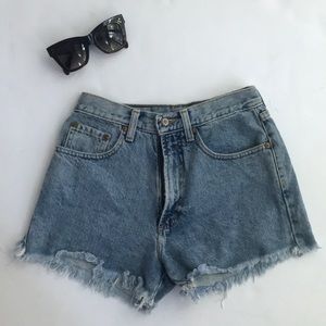 1990’s high waisted jean short cut offs